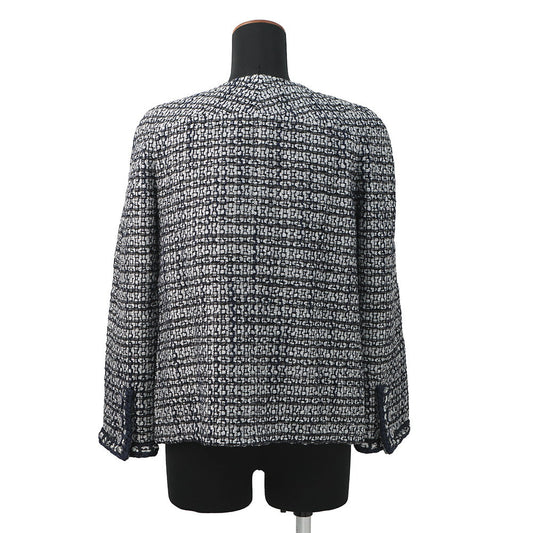 CHANEL Collarless Tweed Jacket Size 36 Gray/Navy/SilverP60886 Viscose 47% Polyamide 30% Cotton 16% Polyester 5% Metal Polyester 2%
