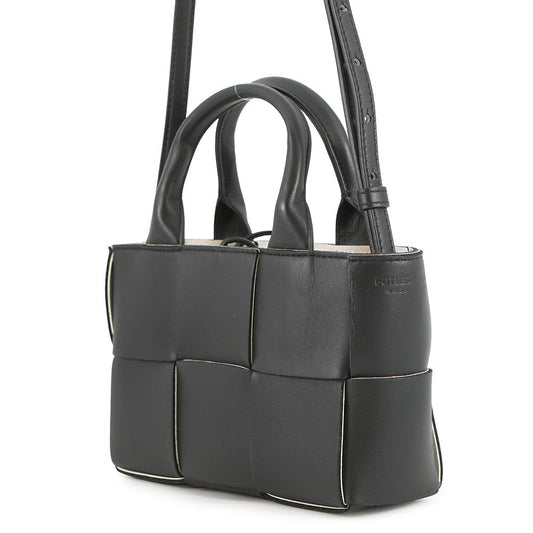 Bottega Veneta Maxi INTRECCIATO Candy Alco Tote Black/White729029 Leather
