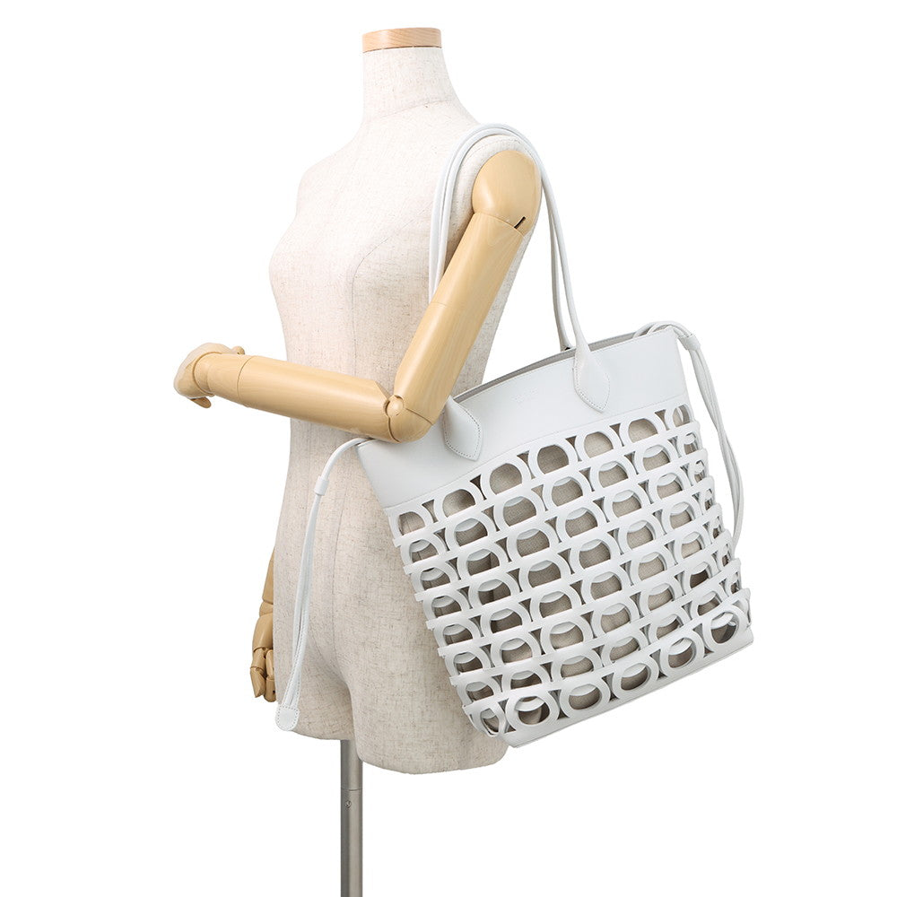 Ferragamo Gancini Tote Bag Optical White21A012 Calf Leather Size Medium