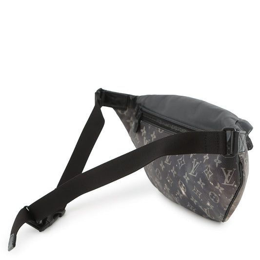 LOUIS VUITTON Discovery Bumback NoirM44444 Monogram / Galaxy
