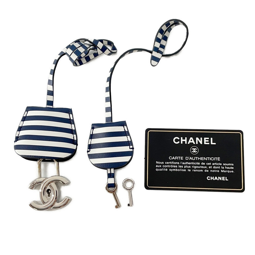 CHANEL CCFiligree ChainShoulder Bag Navy/WhiteA93343 Caviar Leather