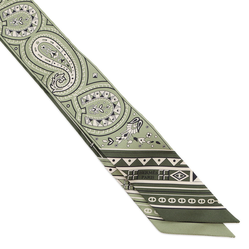 HERMES Twilly Festival des Amazones Bandana - The Amazon Festival and Bandana Pistachio / White / BlackH064217S 07 Silk100%