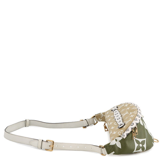 LOUIS VUITTON Bumbag Khaki/White/BeigeM44611 Monogram Monogram Giant