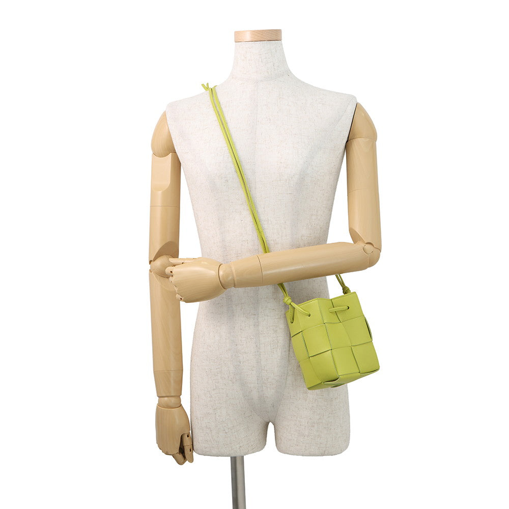 Bottega Veneta Cassette Bucket Bag Pistachio Green680217 Leather Size Mini