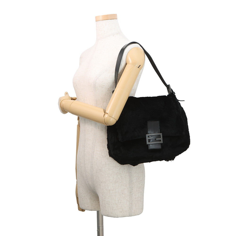 FENDI Mamma bucket Black Fur Leather