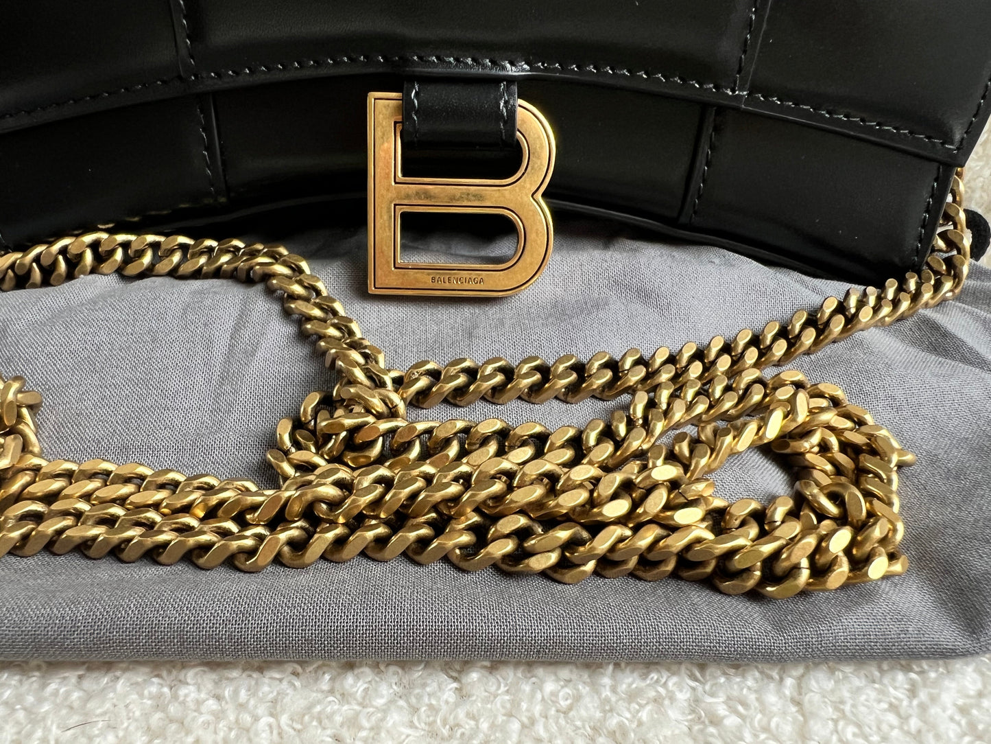 Balenciaga Black Hourglass Wallet on Chain (RRP £1190)