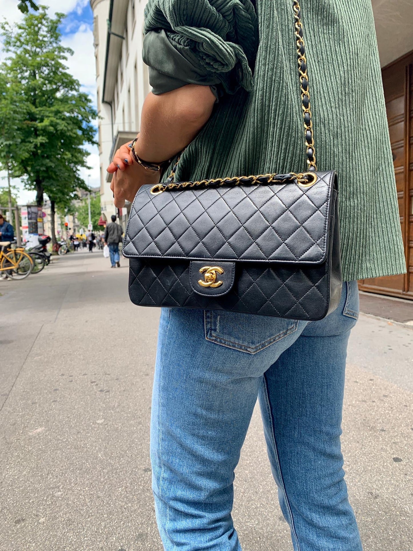 CHANEL Small Classic/Timeless Double Flap Bag