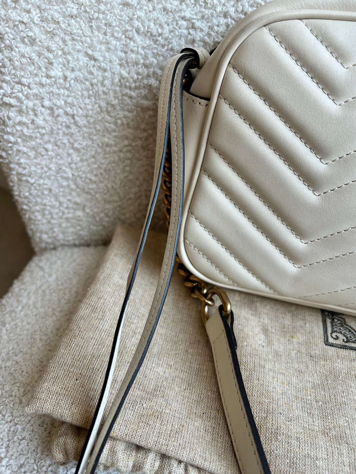 Gucci GG White Marmont Small Shoulder Bag (RRP £1440)