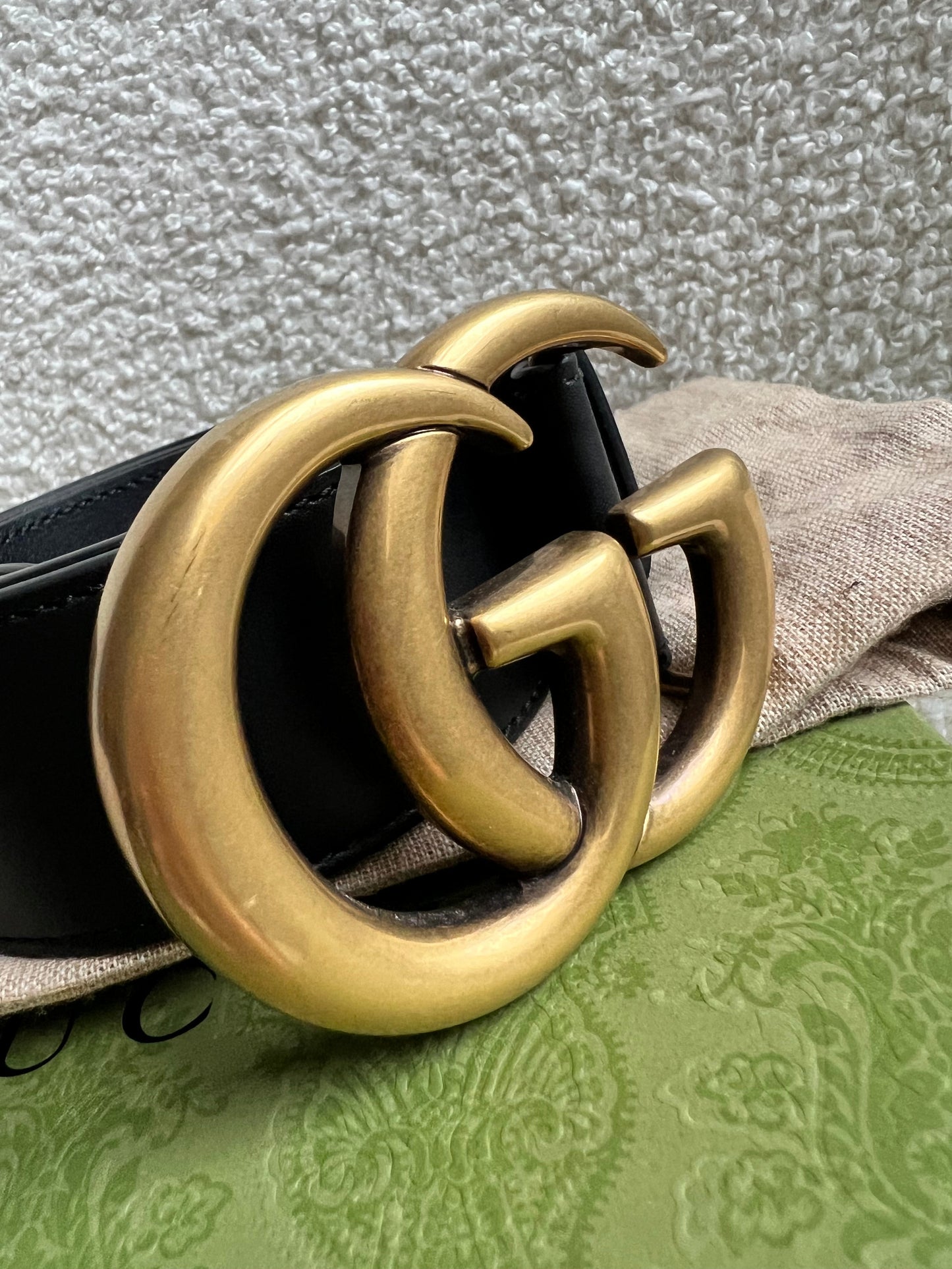 Gucci GG Marmont Black Wide Leather Belt with Shiny Gold Buckle (RRP £410)