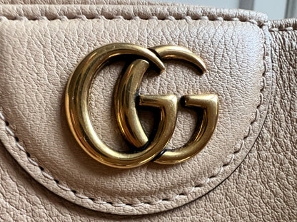 Gucci Cream Medium Diana Hobo (RRP £2110)