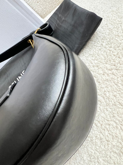 Celine Medium Ava Triomphe in Black (RRP £1850)