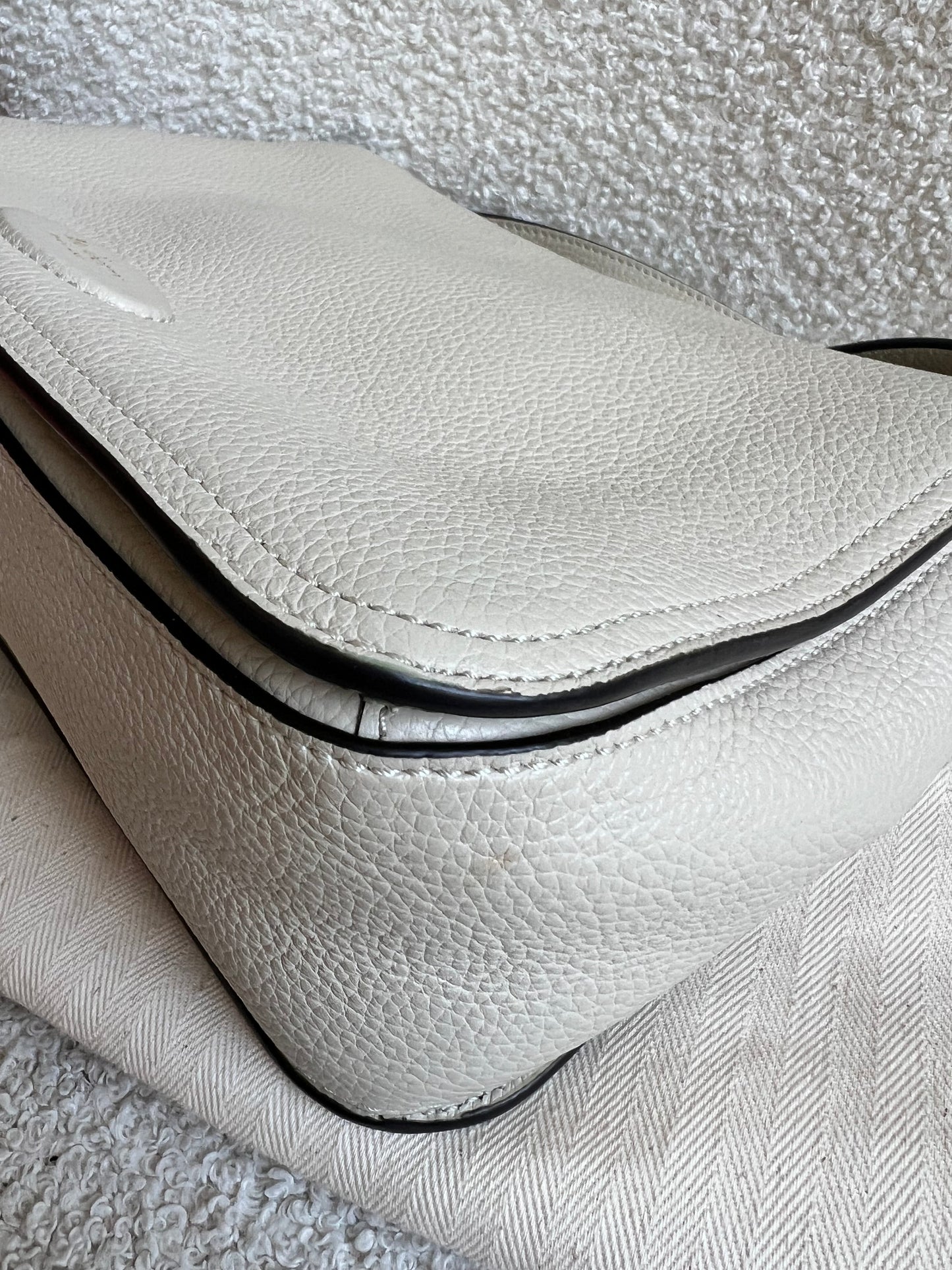 Mulberry Billie in Chalk Small Classic Grain (RRP £895)