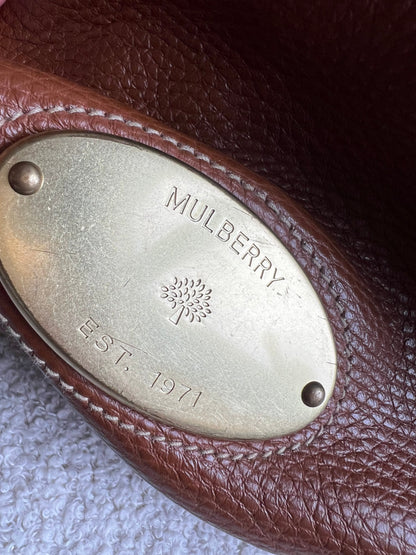 Mulberry Oak Mitzy Messenger