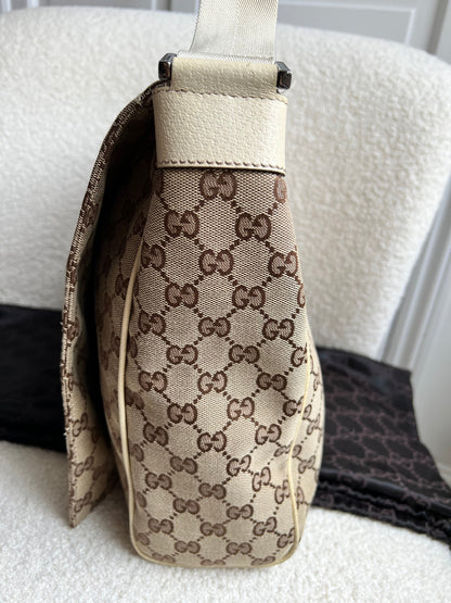 Gucci GG White Beige Canvas Messenger Bag