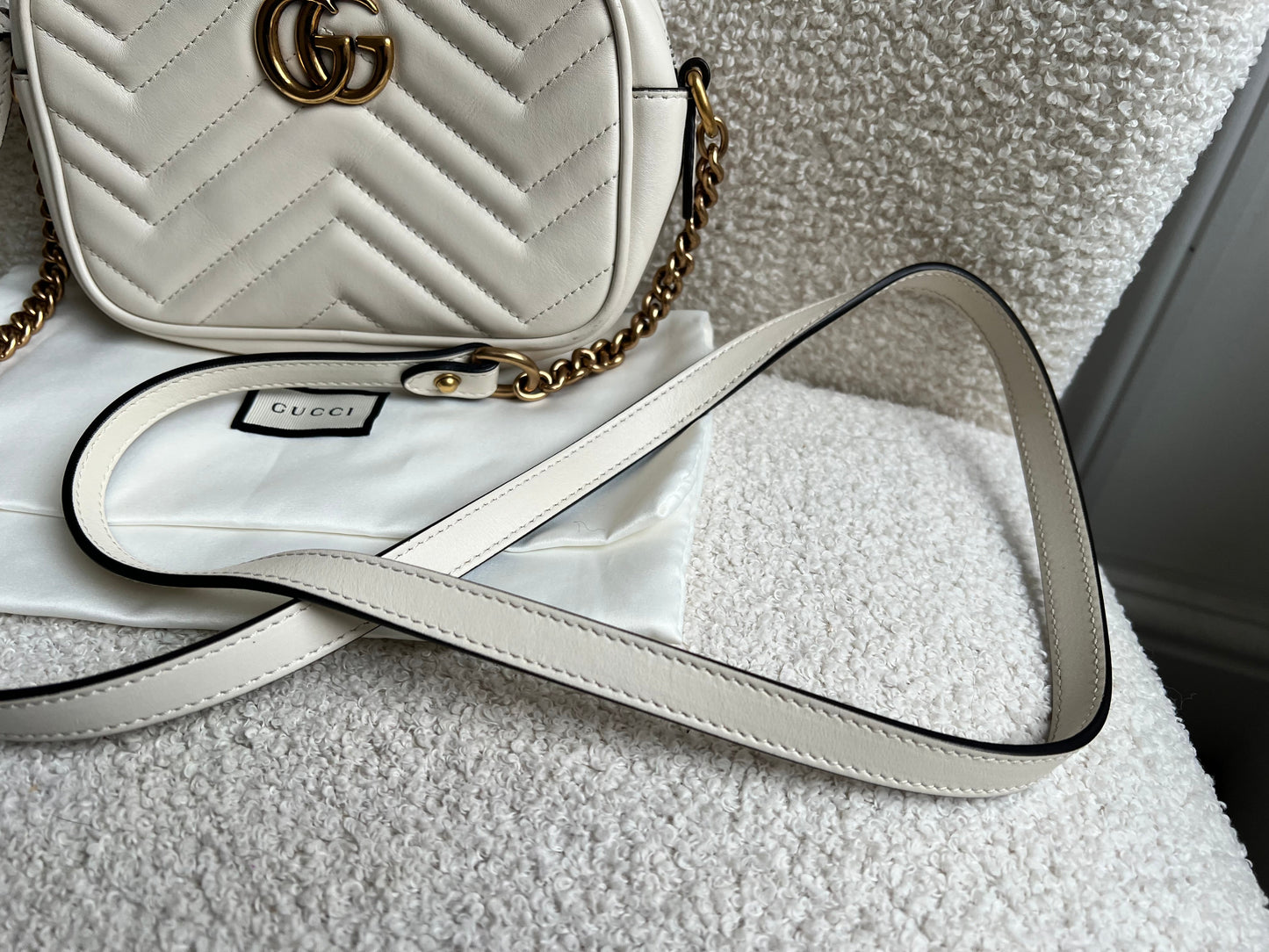 Gucci GG White Marmont Mini Shoulder Bag (RRP £1,360)