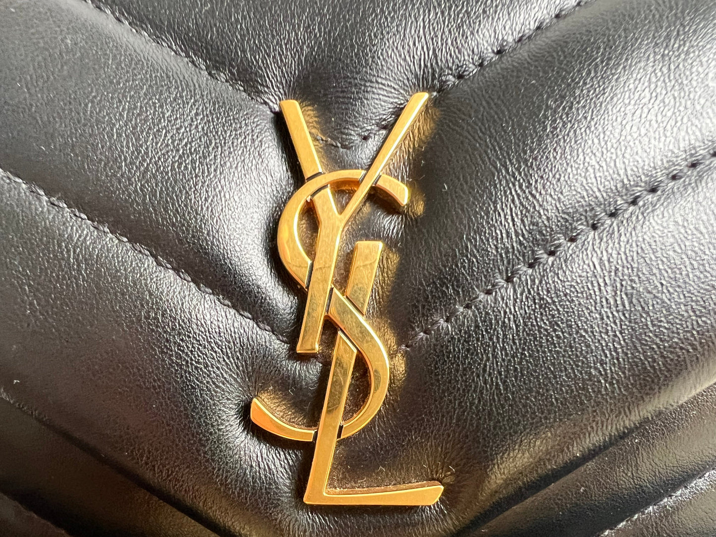 Yves Saint Laurent (YSL) Toy Lou Lou (RRP £1350)