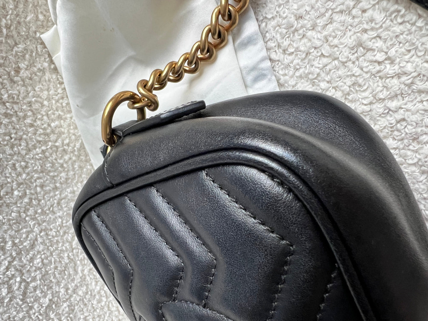 Gucci GG Black Marmont Mini Shoulder Bag (RRP £1,360)