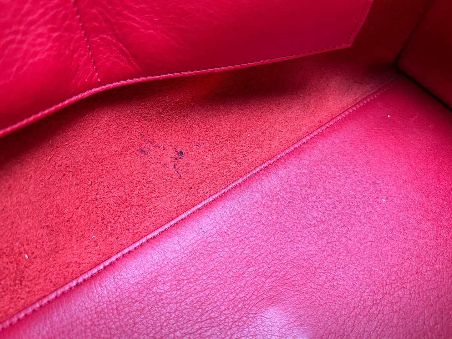 Yves Saint Laurent (YSL) Red Small Cabas Chyc Bag (RRP £1,350)