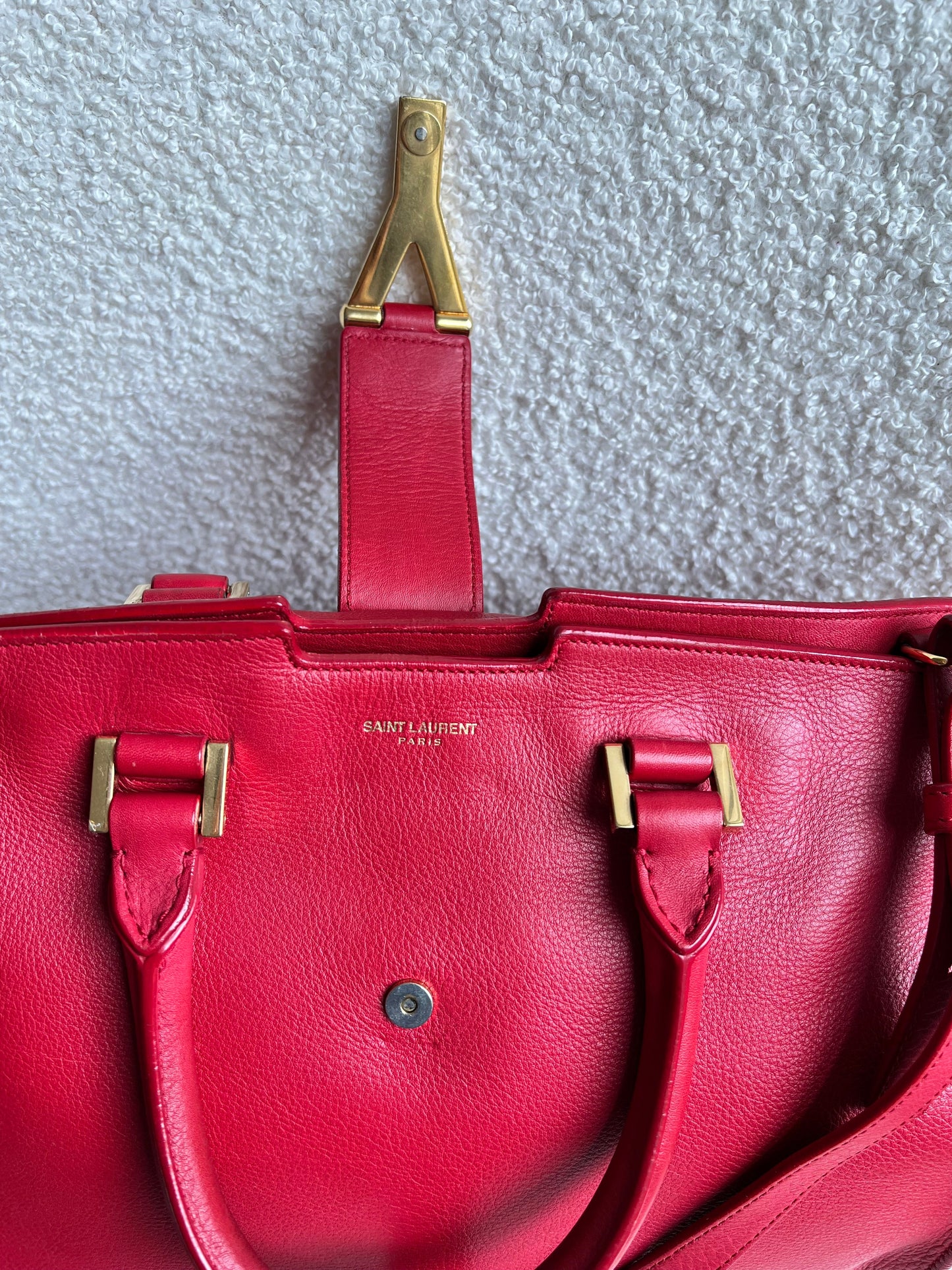 Yves Saint Laurent (YSL) Red Small Cabas Chyc Bag (RRP £1,350)