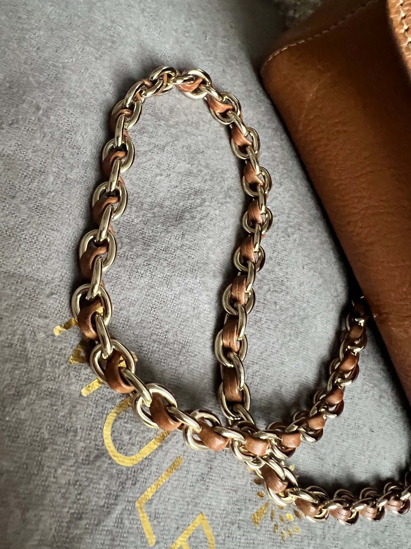 Mulberry Oak Medium Lily with Gold Hardware (RRP £1095)