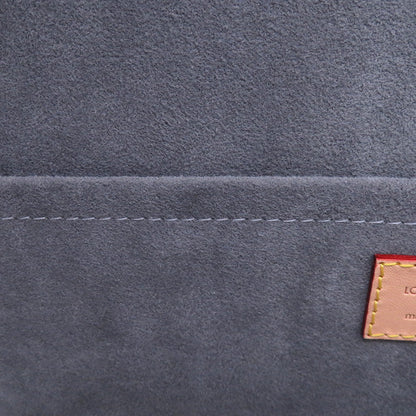 LOUIS VUITTON Cotteville SilverM20454 Monogram・Mirror Size 40