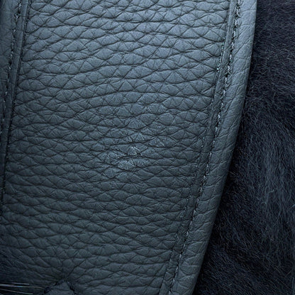 LOUIS VUITTON Automne Hiver 2020 Multi-Fur Backpack NoirM56852 Monogram Fur