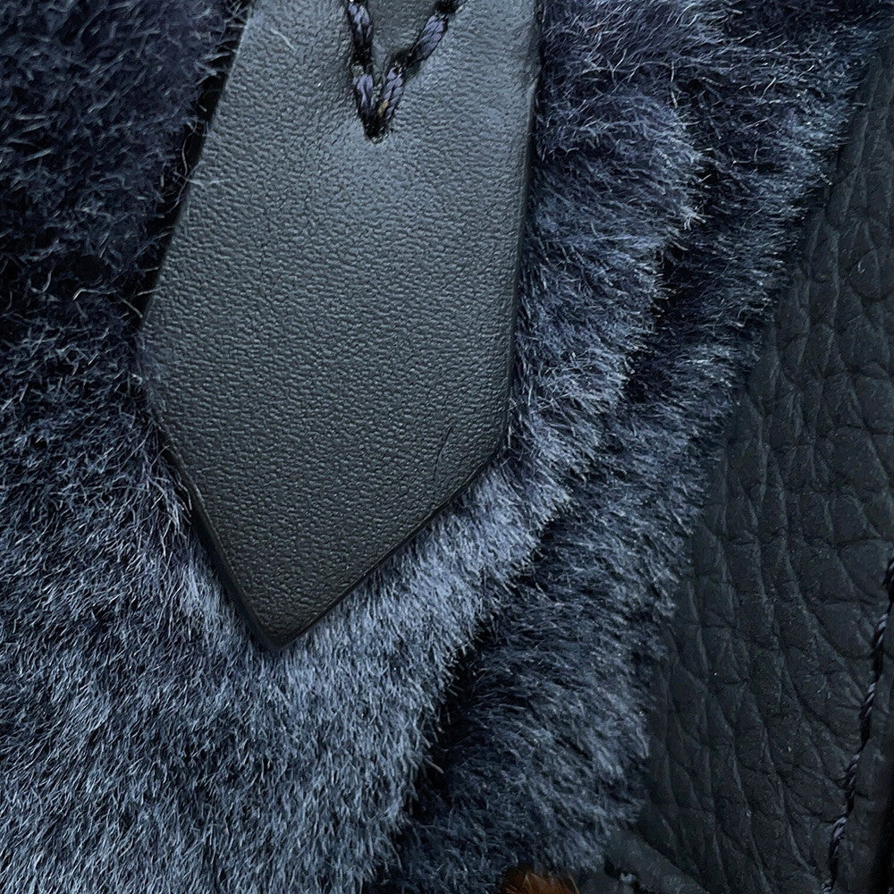 LOUIS VUITTON Automne Hiver 2020 Multi-Fur Backpack NoirM56852 Monogram Fur