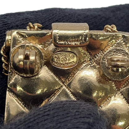 CHANEL Matelasse bag motif brooch Champagne Gold Metal