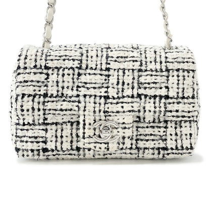 CHANEL Mini Matelasse ChainShoulder White/BlackA69900 Tweed