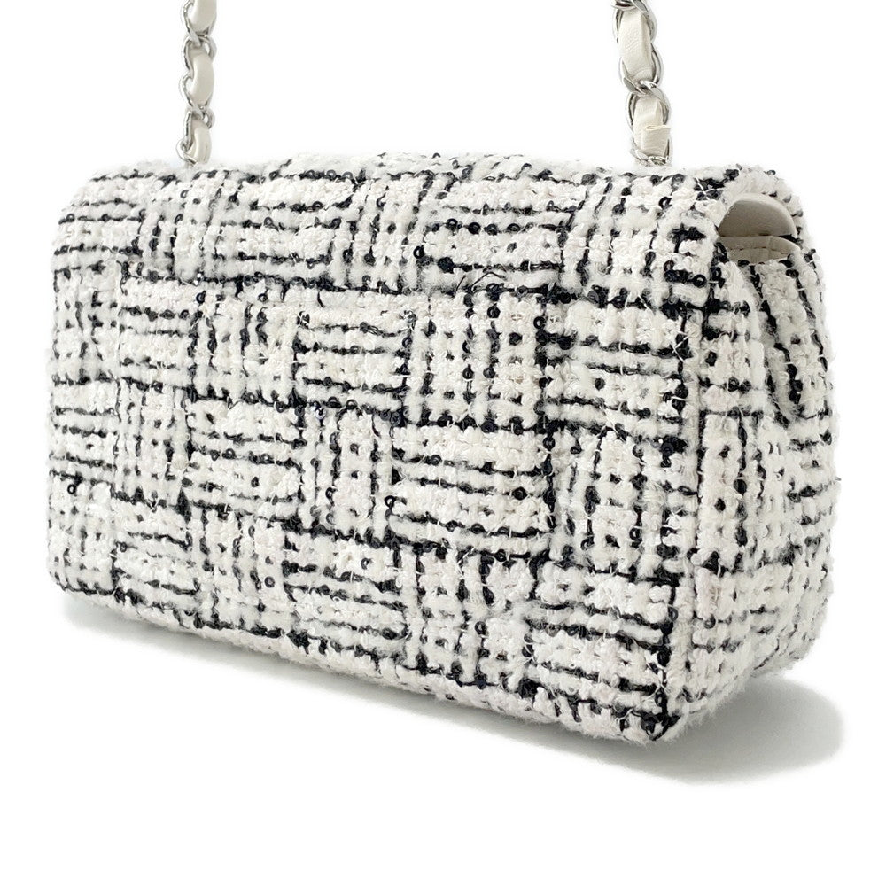CHANEL Mini Matelasse ChainShoulder White/BlackA69900 Tweed