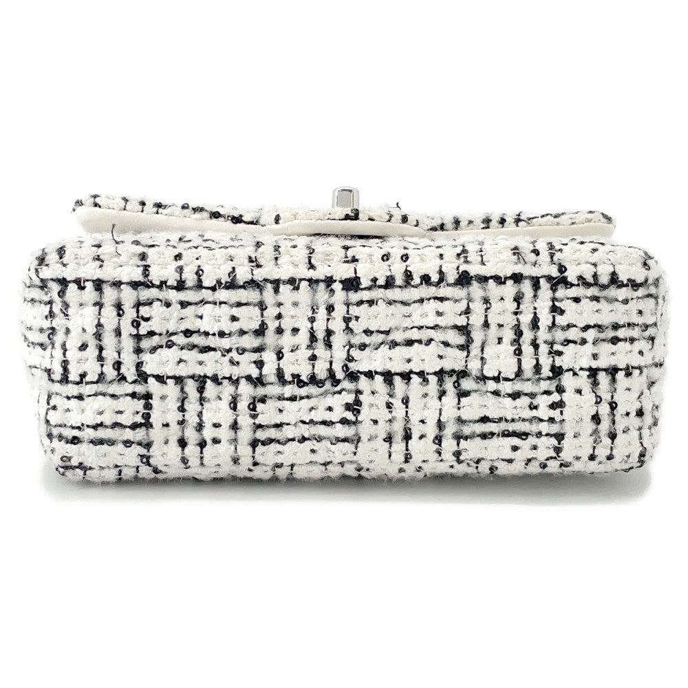 CHANEL Mini Matelasse ChainShoulder White/BlackA69900 Tweed