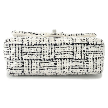 CHANEL Mini Matelasse ChainShoulder White/BlackA69900 Tweed