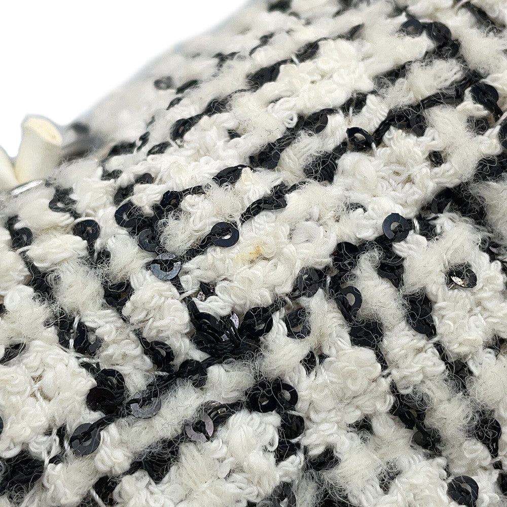 CHANEL Mini Matelasse ChainShoulder White/BlackA69900 Tweed