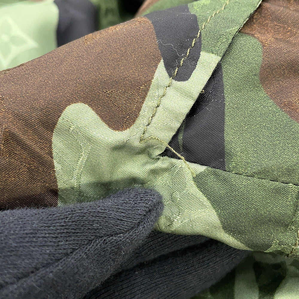 LOUIS VUITTON Camo Windbreaker Monogram Nylon Parka Size 56 GreenHJB08W Nylon100%