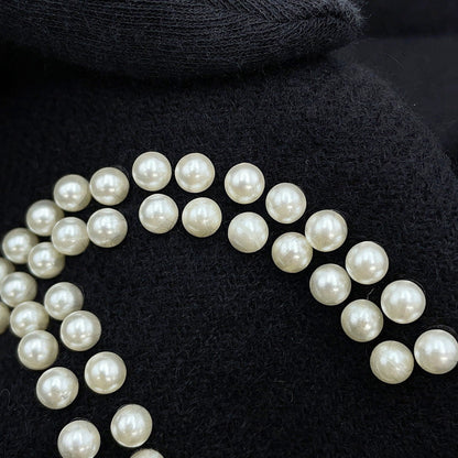 CHANEL Faux Pearl CC Logo Scarf Black Cashmere82% Silk18% Faux Pearl