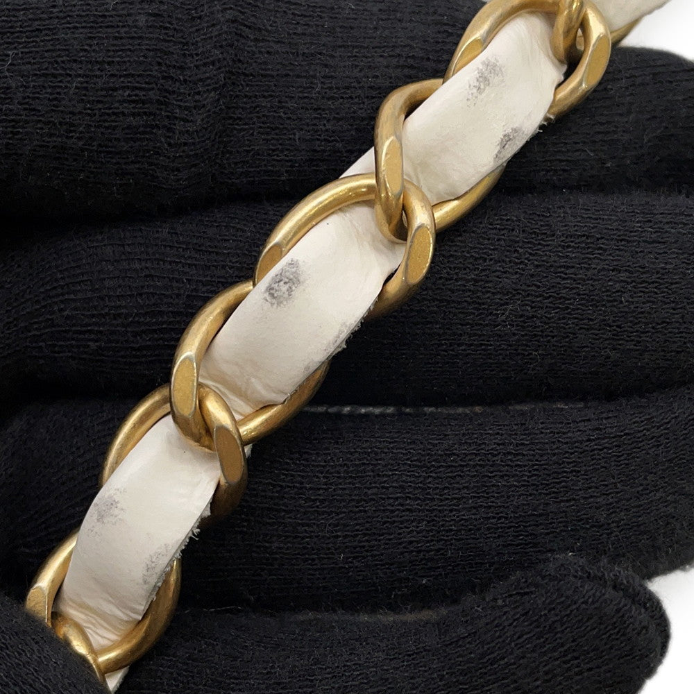 CHANEL CHANEL22 WhiteAS3260 Calf Leather Size Small