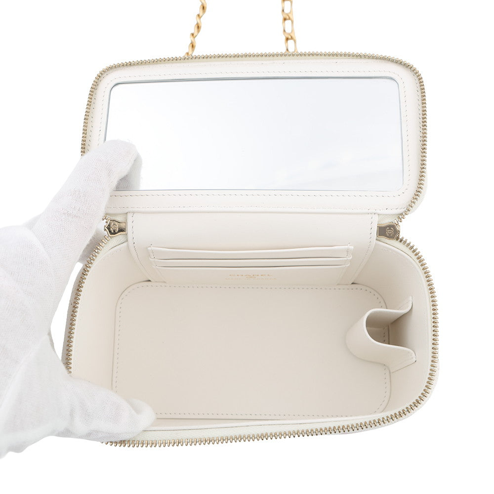 CHANEL Matelasse Vanity Trump Chainshoulder Bag WhiteAP3079 Caviar Leather