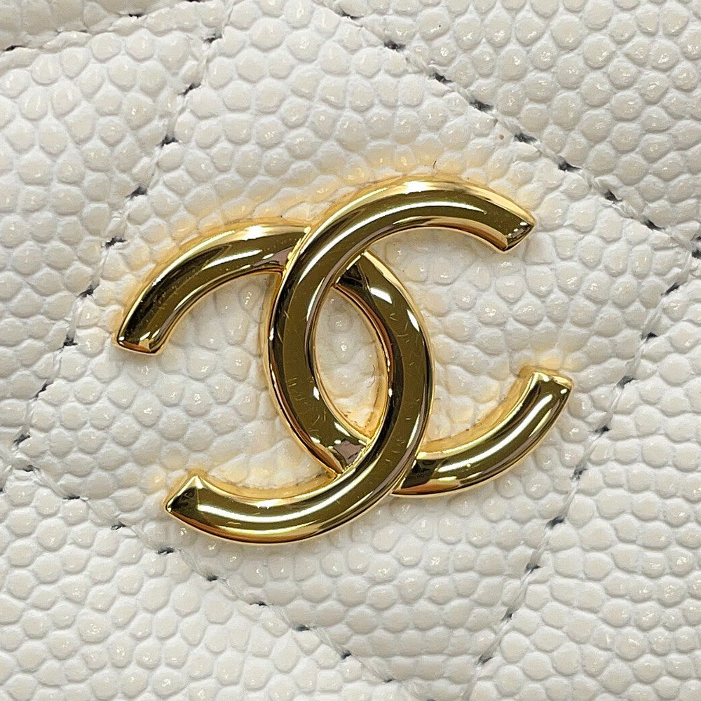 CHANEL Matelasse Vanity Trump Chainshoulder Bag WhiteAP3079 Caviar Leather