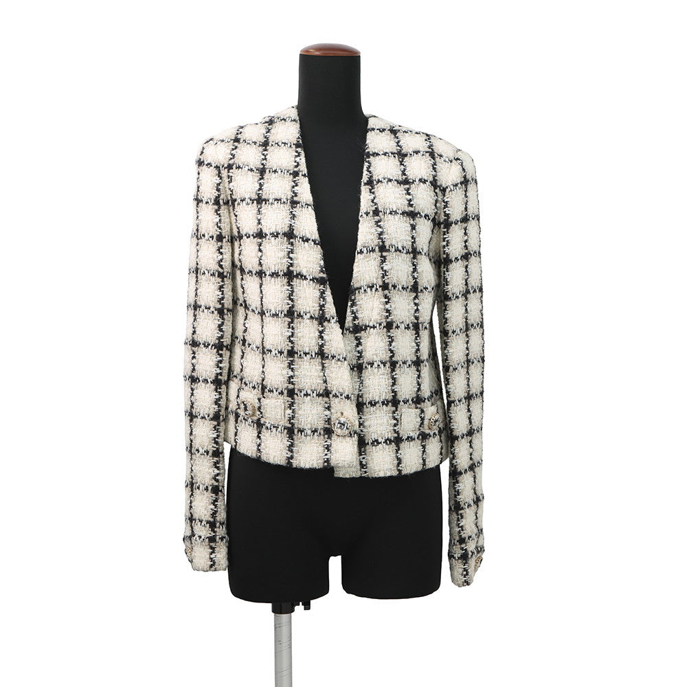 CHANEL Tweed 2-Pocket Collarless Jacket Short Size 38 Ivory/Black/GrayP62411V47773 Wool 38% Acryl23% Polyester18% Linen12% Polyamide7% Alpaca2%