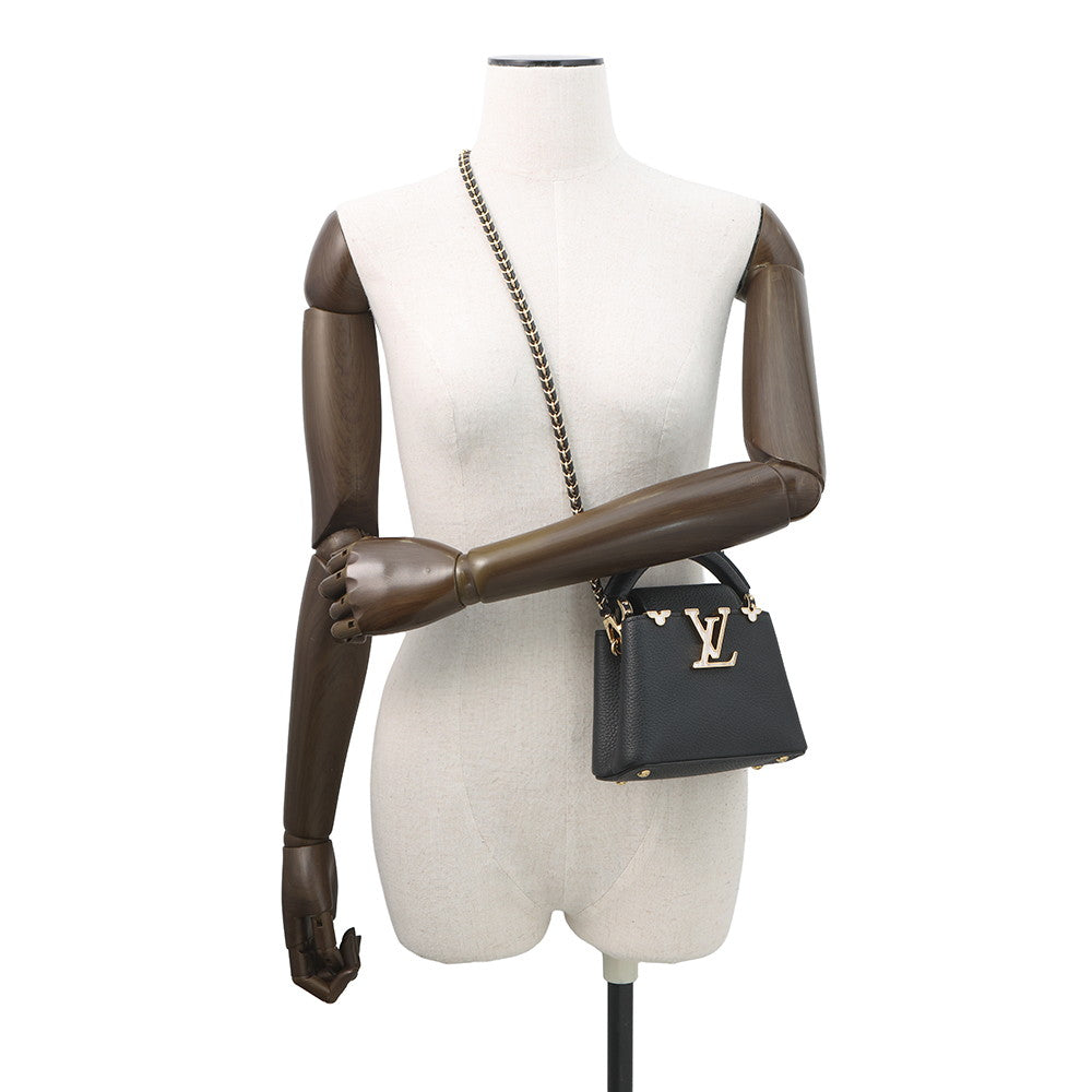 LOUIS VUITTON Capucines NoirM10166 Taurillon Leather Size NANO