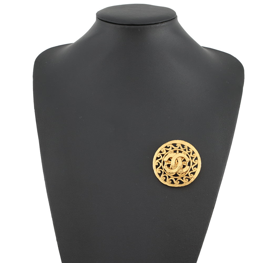 CHANEL CC Logo Brooch Gold Gold Plated