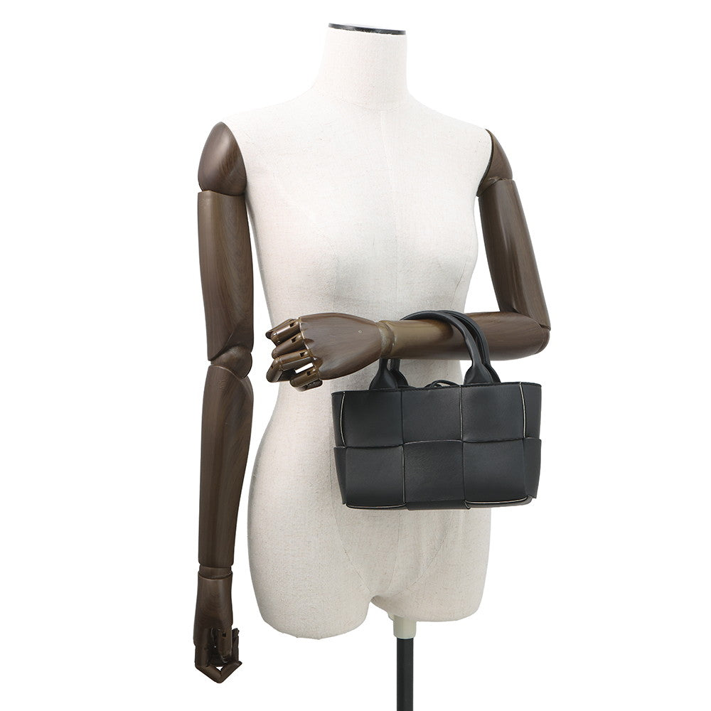 Bottega Veneta Maxi INTRECCIATO Candy Alco Tote Black/White729029 Leather