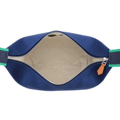 HERMES Brid a Black Marine Canvas Size PM
