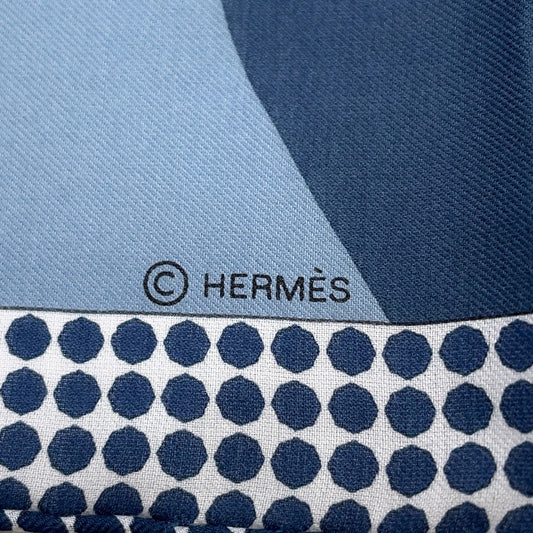 HERMES Carre "Cheval Tête en Bas" Size 65 Vert・Emerald / Blue・Horizon / Blue・Glacier Cotton51% Silk49%