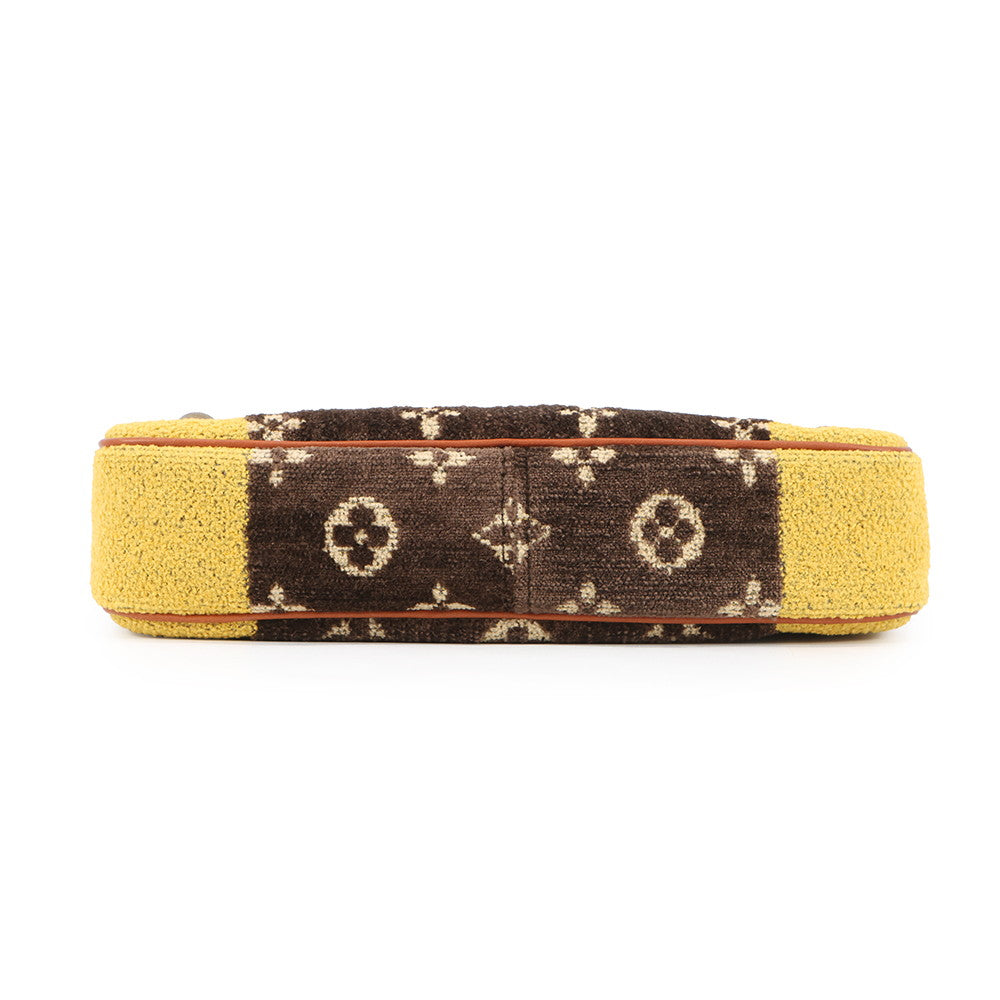 LOUIS VUITTON Pochette Accessoires Brown/YellowM92710 Monogram Trompe l'oeil Cotton Pile