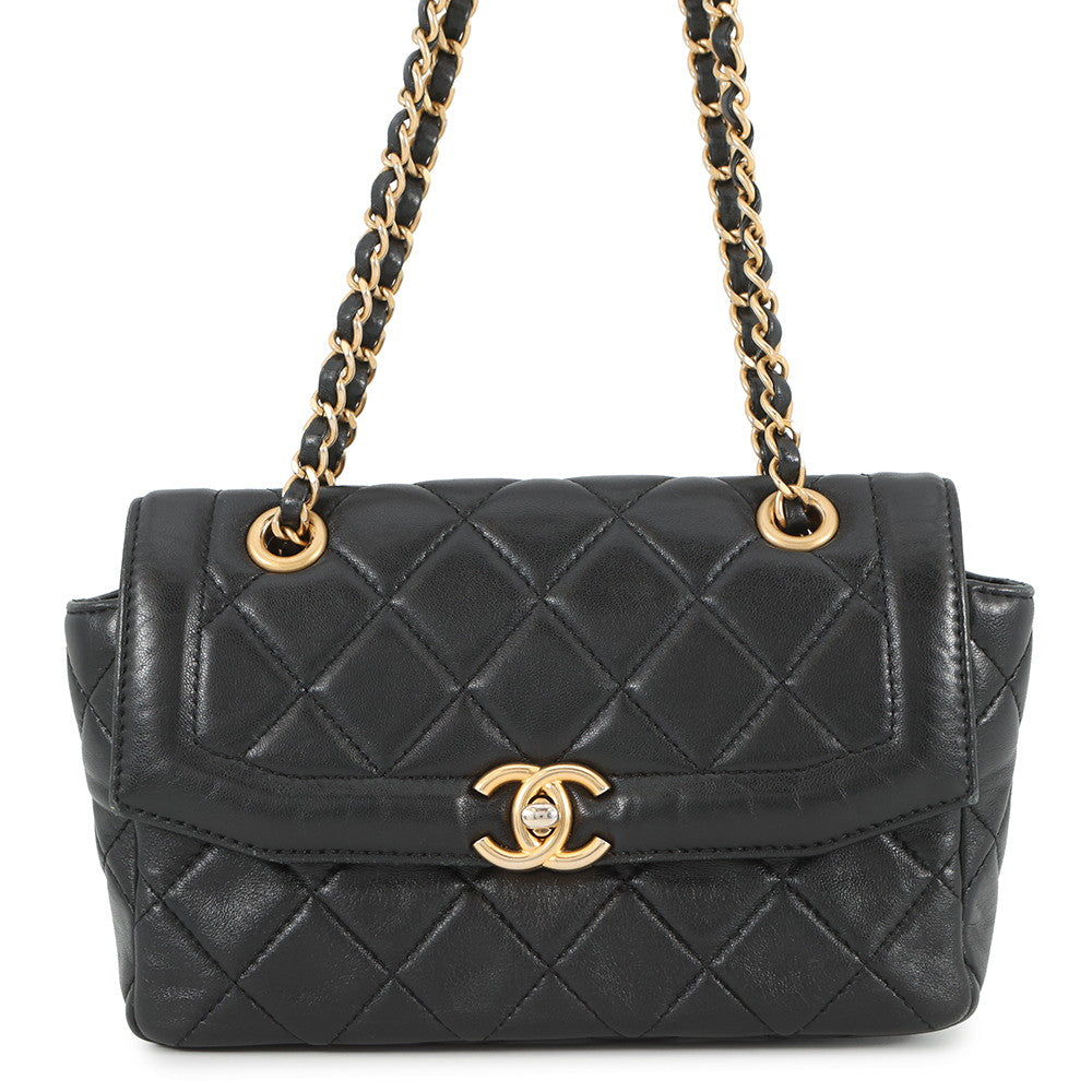 CHANEL Matelasse Flap Bag ChainShoulder BlackAS5259 Lambskin Size 21