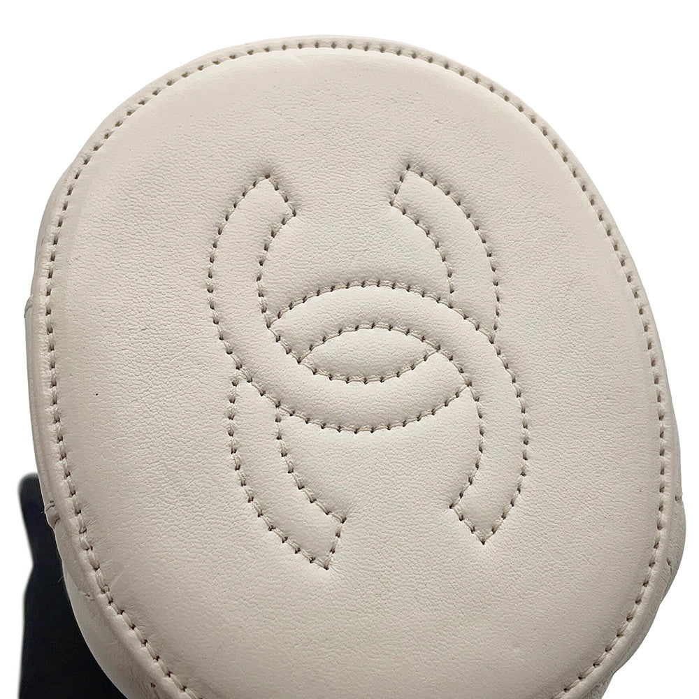 CHANEL ChainShoulder Bag WhiteAS2641 Lambskin