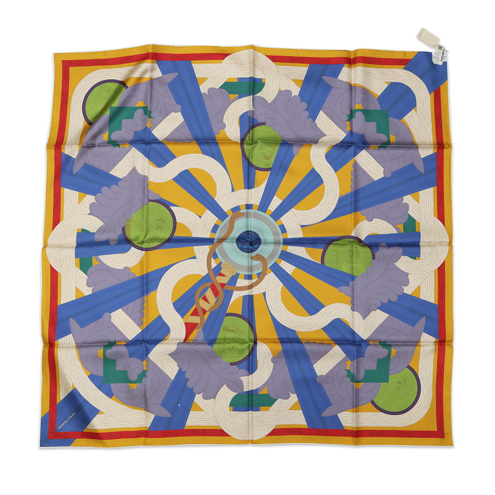 HERMES Carre Double Face A la Lumiere du Flambeau Double face Torchlight Size 90 Cream/Moldore/Blue Lavand Silk100%