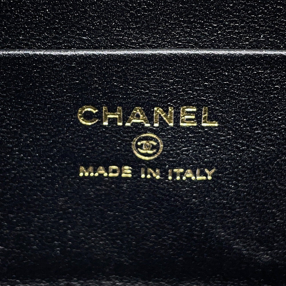 CHANEL Matelasse CC Logo Heart Chain Crossbody Bag BlackAP3761 Caviar Leather