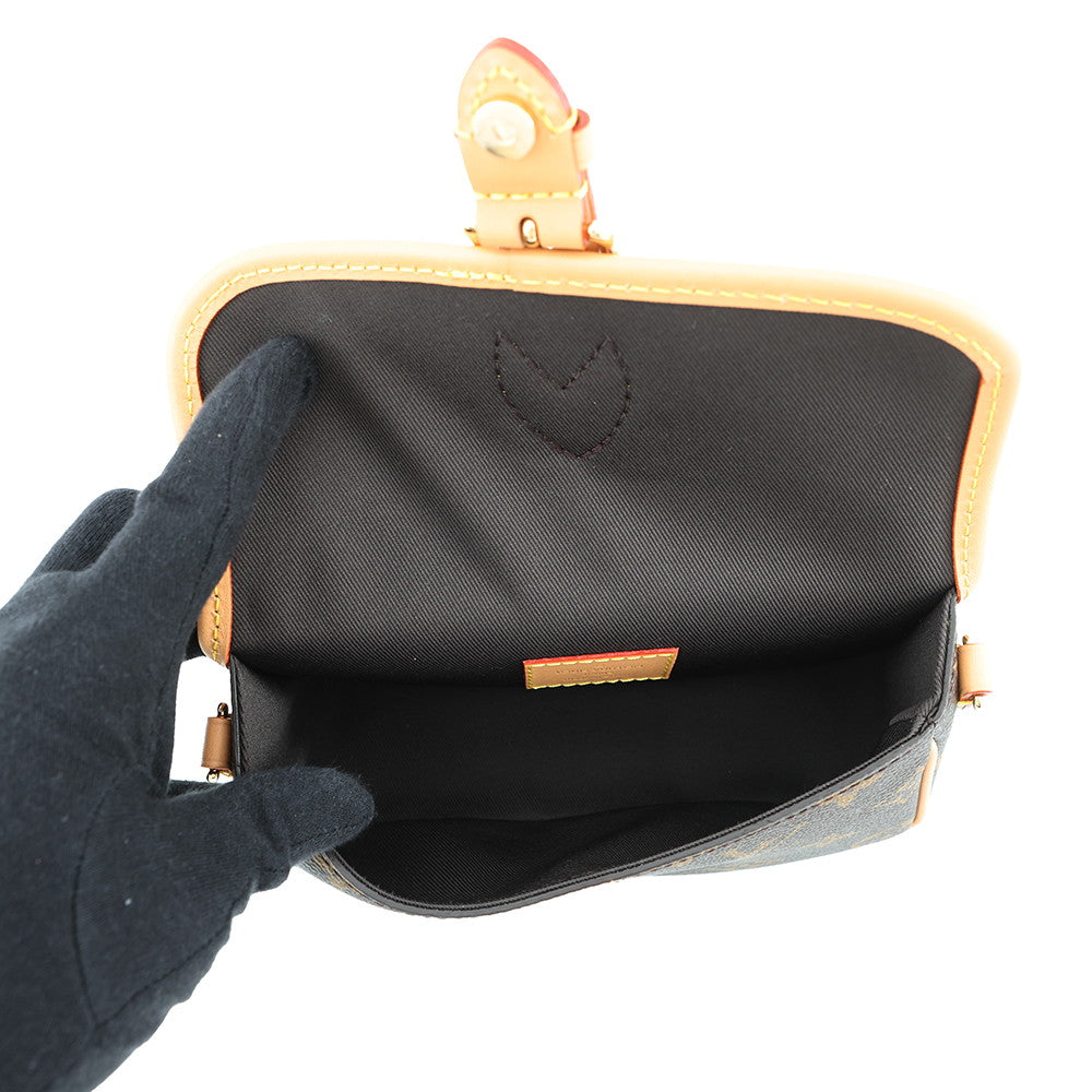 LOUIS VUITTON Nano Diane BrownM83298 Monogram